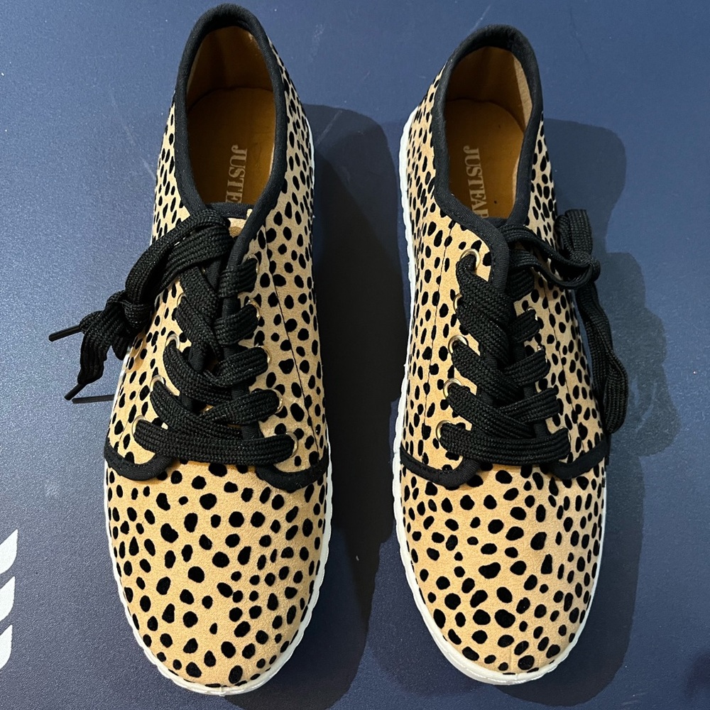 !NEW! JUSTFAB Sz 7.5 sneakers